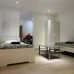 Monteur- Und Appartement